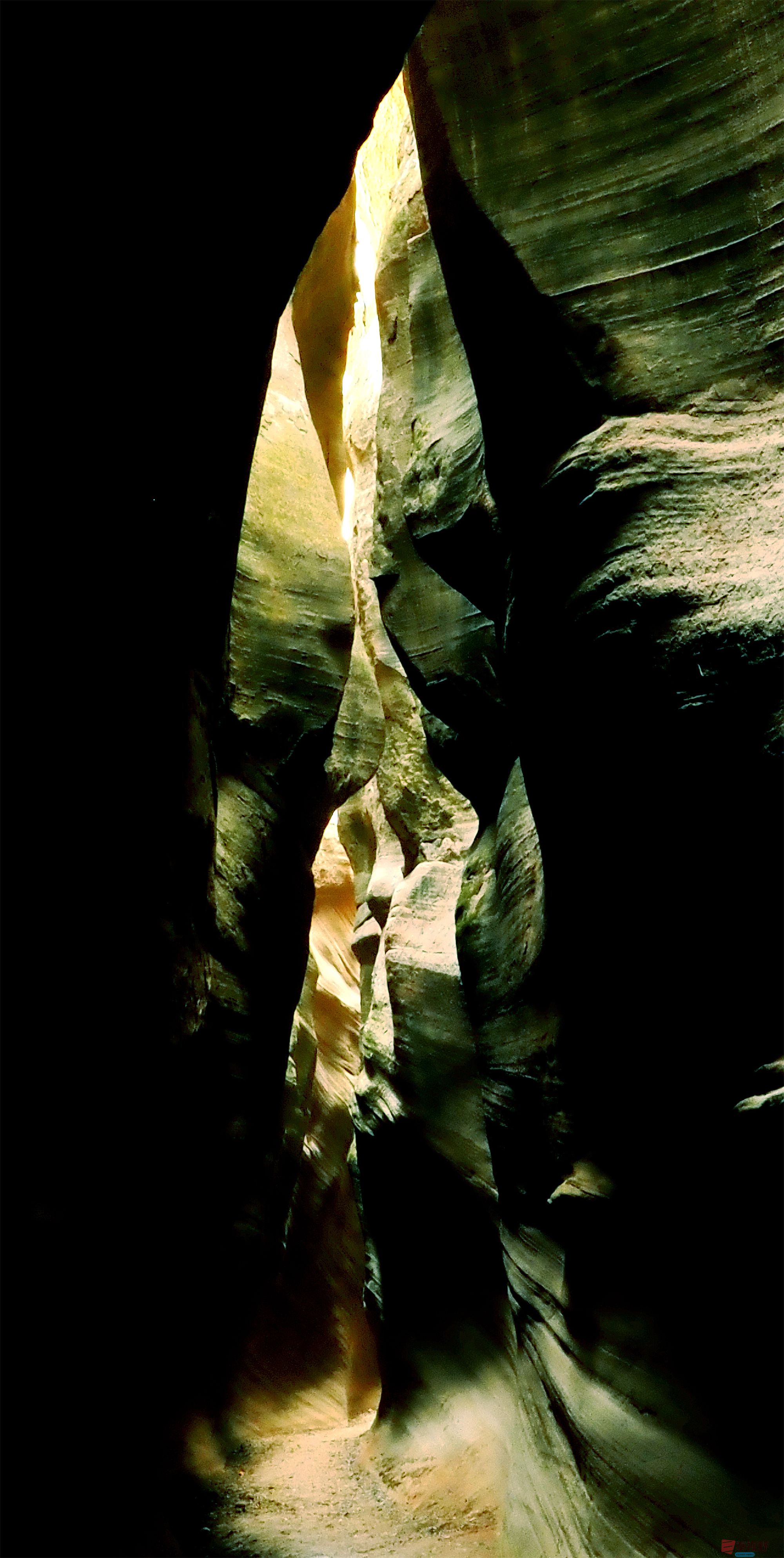 黄风升志丹县猫巷大峡谷压缩_20250425114034 (11).jpg