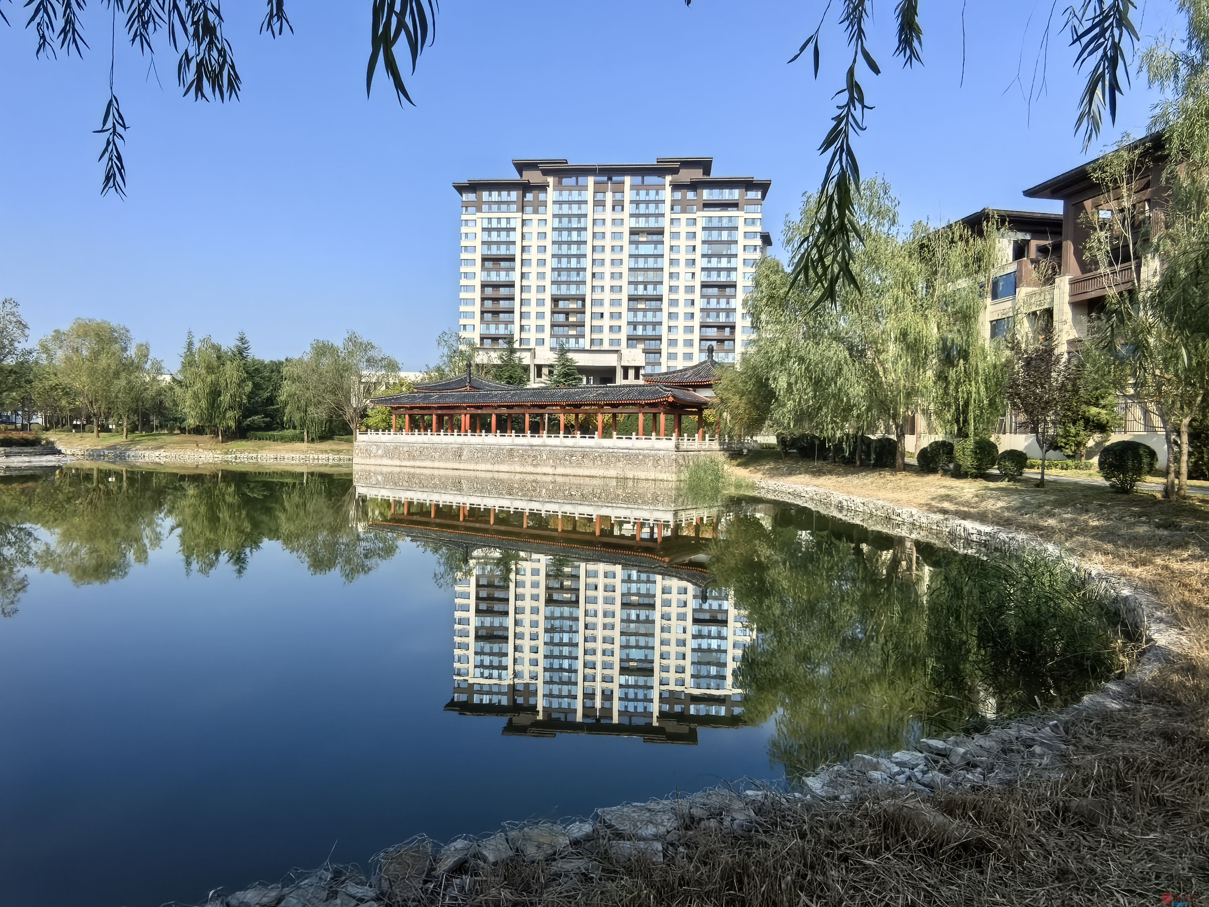 <strong>秋日景色【摄影刘海峰】</strong>