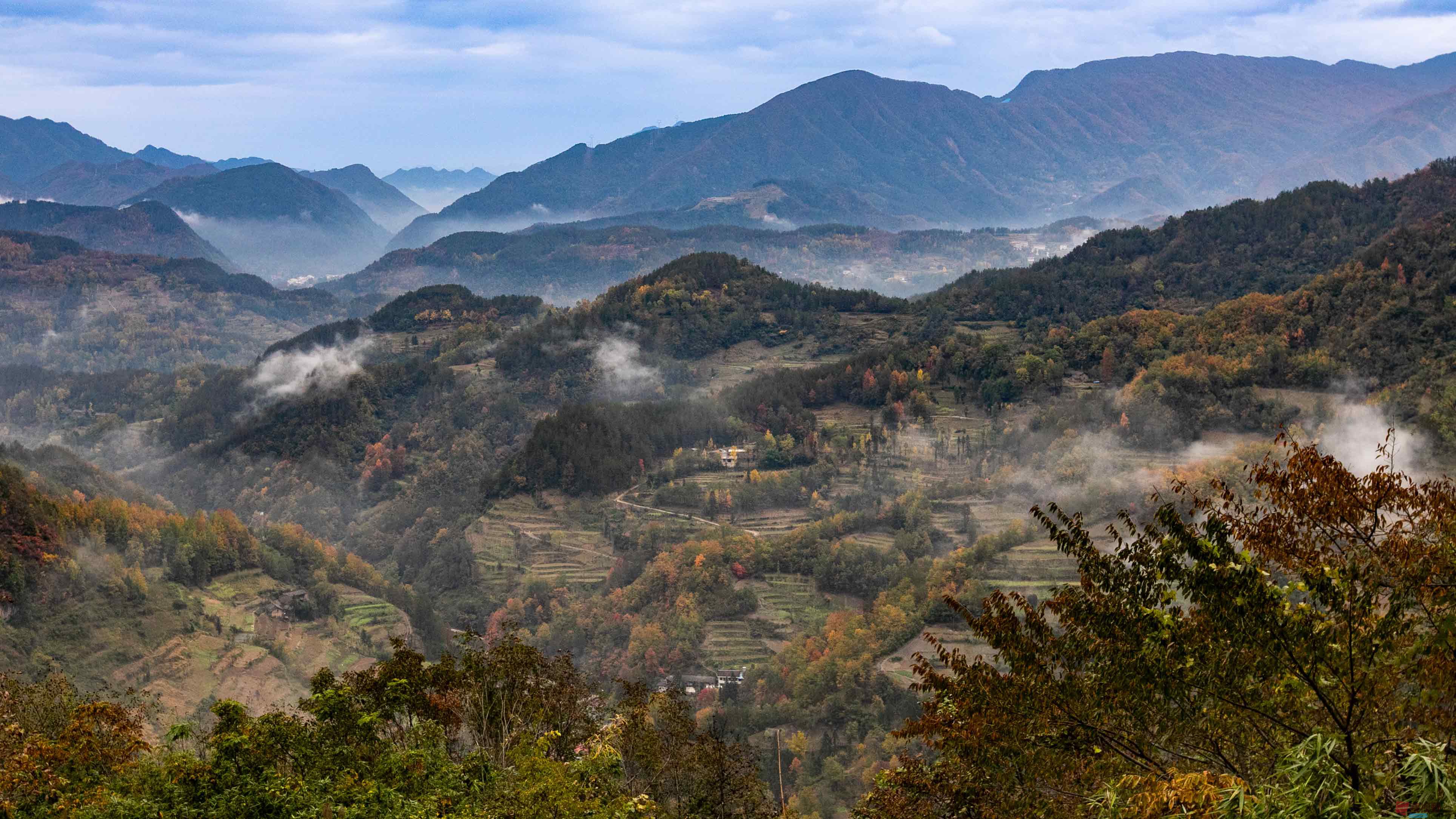 <strong>陕西宁强山水如画【摄影刘胜军】</strong>