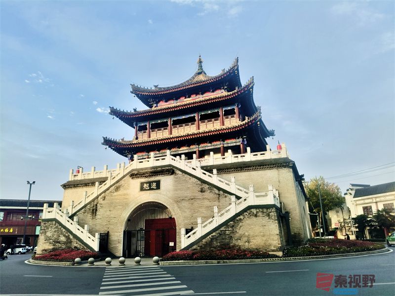 <strong>西安鄠邑区钟楼【摄影任周民】</strong>