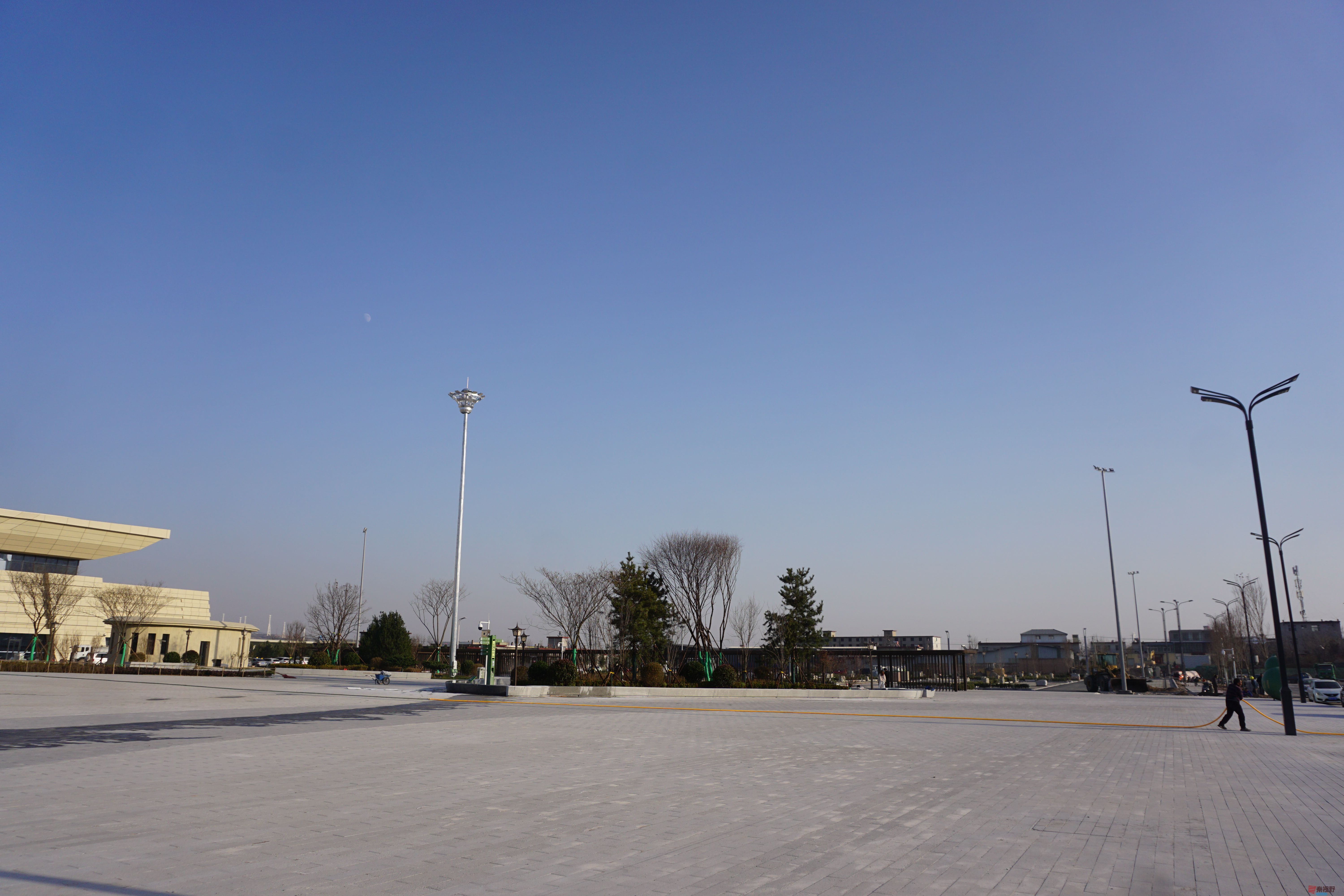 孙宏伟西延高铁铜川站掠影_20251201105956_120_469 (6).jpg