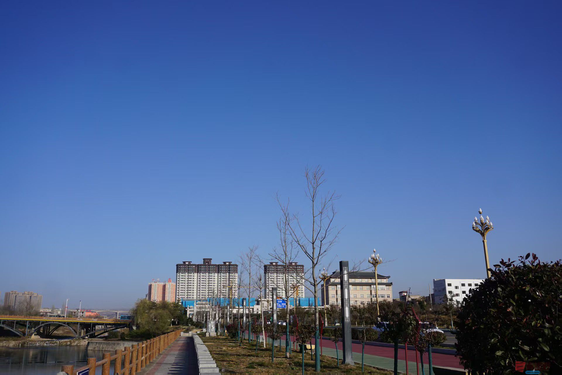 孙宏伟西延高铁铜川站_20251215092316_129_469 (9).jpg